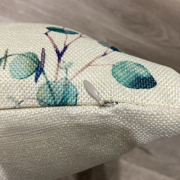 New Martha Stewart outdoor succulent eucalyptus weather resistant accent pillows - Picture 7 of 9